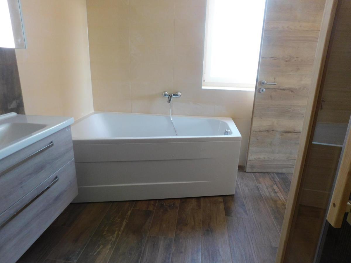 Active Chillax Oasis Apartments أنكاران المظهر الخارجي الصورة