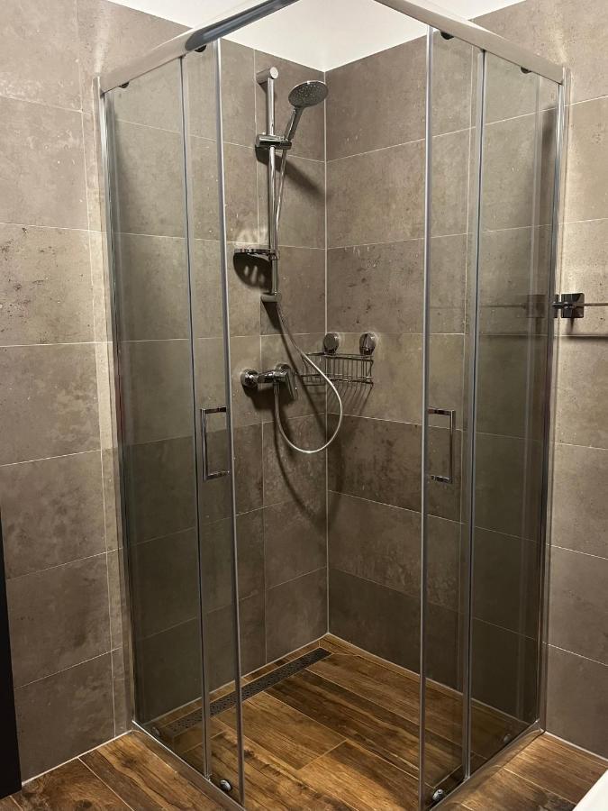 Active Chillax Oasis Apartments أنكاران المظهر الخارجي الصورة